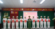 Công an huyện Tân Yên tổ chức lễ công bố quyết định thăng cấp, nâng lương năm 2022