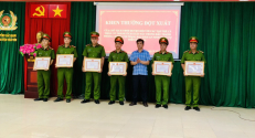 Tân Yên: Khen thưởng đột xuất cho tập thể, cán bộ chiến sĩ Công an huyện có thành tích xuất sắc trong công tác bảo đảm an ninh, trật tự trên địa bàn