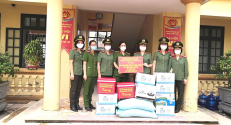 Hội Phụ nữ Khối Trực thuộc và Phòng Tham mưu Công an tỉnh Bắc Giang: Tặng quà, động viên các lực lượng tuyến đầu phòng, chống dịch Covid-19