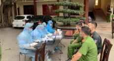 Lục Nam: Lấy mẫu xét nghiệm Covid - 19 đối với cán bộ chiến sỹ 