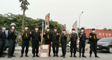 Lãnh đạo phòng Cảnh sát cơ động động viên cán bộ chiến sĩ  tăng cường tham gia phòng, chống dịch