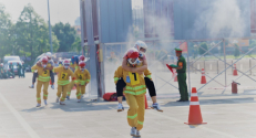 Sôi nổi Hội thi nghiệp vụ chữa cháy và cứu nạn, cứu hộ “Tổ liên gia an toàn phòng cháy, chữa cháy” năm 2024