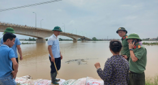 Giám đốc Công an tỉnh kiểm tra công tác khắc phục hậu quả cơn bão Yagi gây ra tại huyện Hiệp Hòa