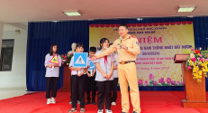 Công an thành phố Bắc Giang: Tăng cường tuyên truyền pháp luật ATGT cho học sinh