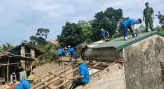 Công an tỉnh Bắc Giang: sôi nổi các hoạt động hỗ trợ ngày công xóa nhà tạm, nhà dột nát