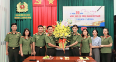 Lãnh đạo Công an tỉnh chúc mừng Ngày Báo chí cách mạng Việt Nam